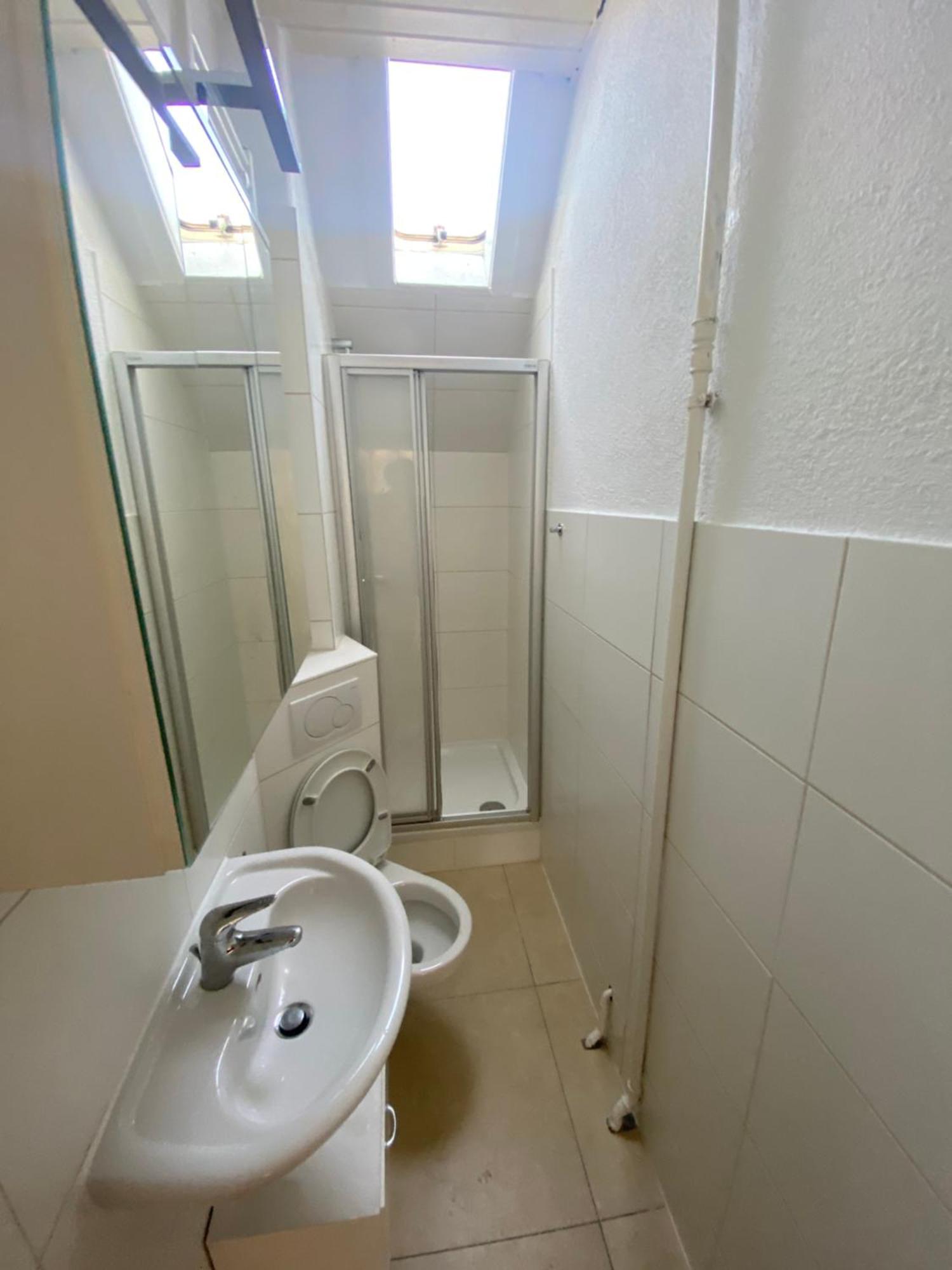 Apartment Workation Comfort , Biebrich Centre, Grosse Kueche , Waschmaschine, Viel Platz , Direkte Autobahnanbindung